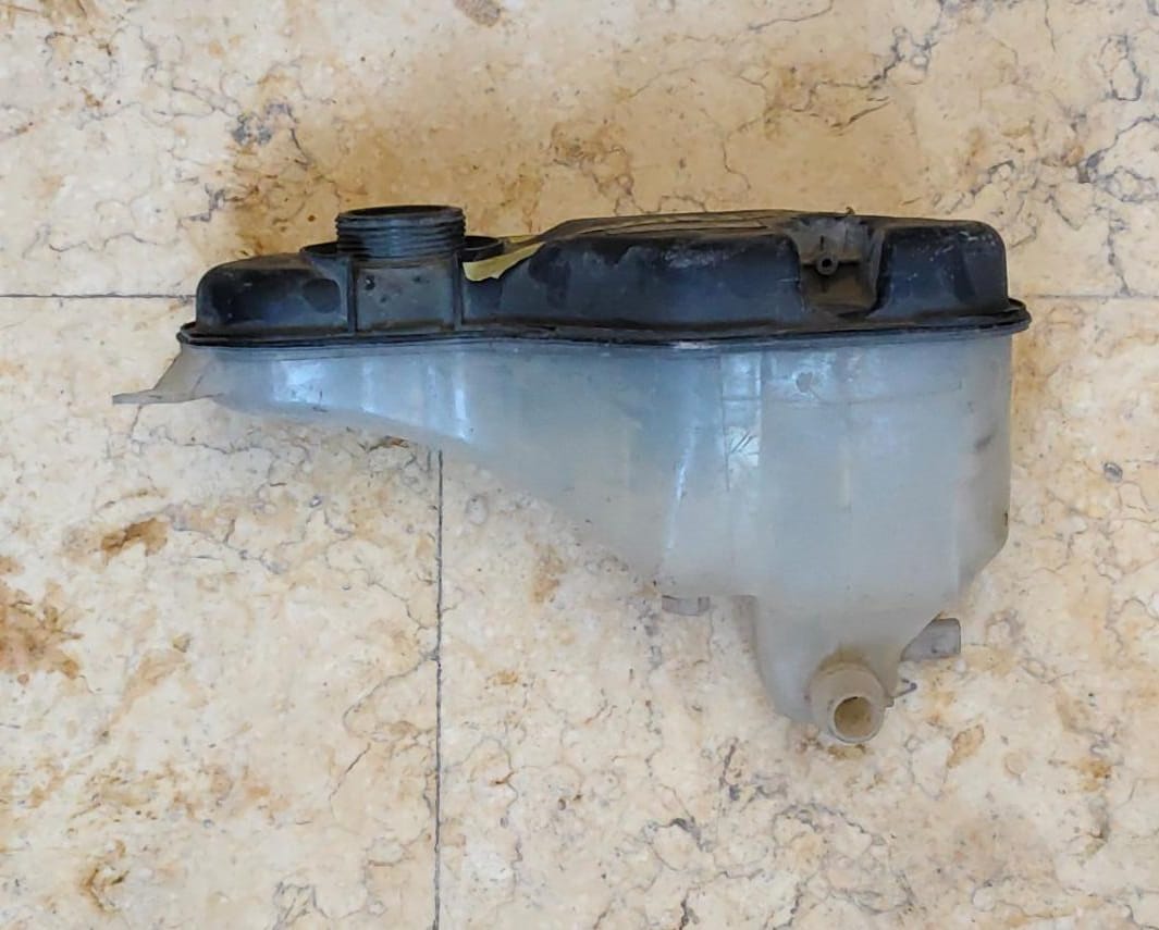 Expansion tank Coolant - USED
