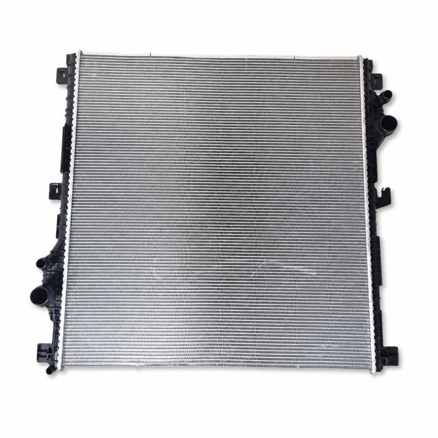Radiator LR152200 — genuine JLR part for Range Rover