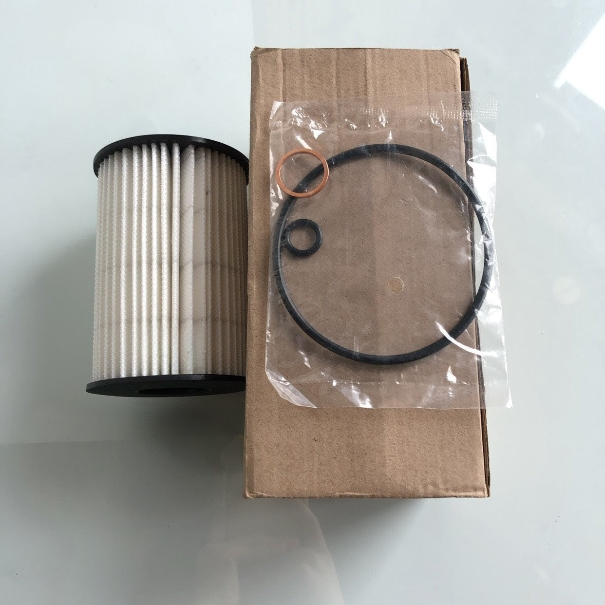 LR174141 - Oil Filter - Original