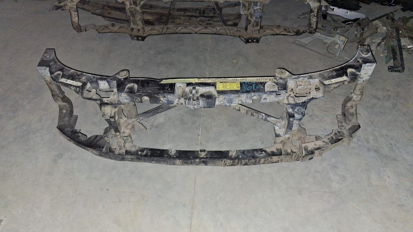 Radiator support panel (front, upper, lower) - USED