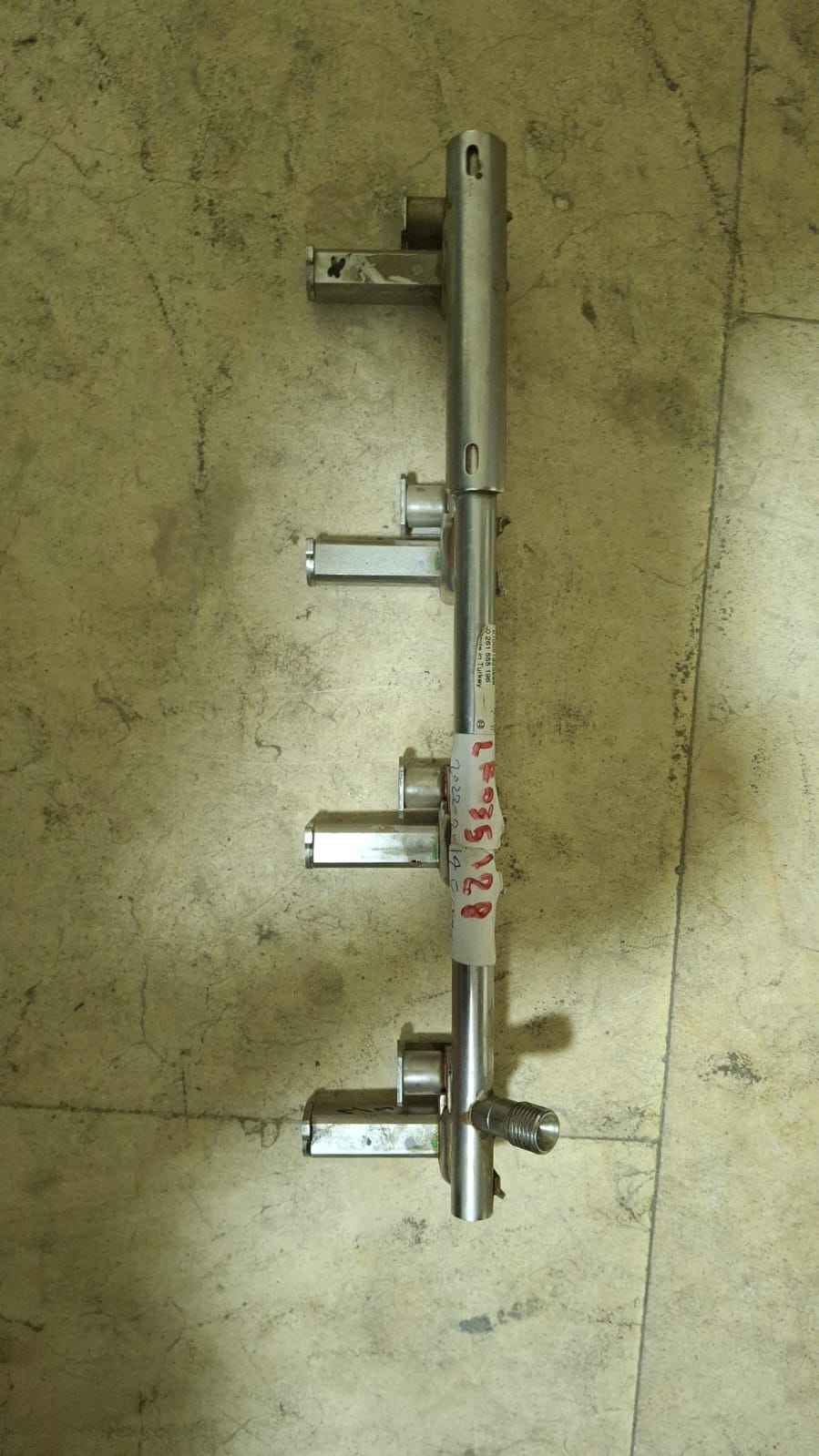 Fuel Supply Manifold (Fuel Rail) - USED